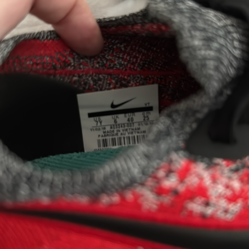 Epic React Flyknit 2 "Black/Hyper Jade" Sneakers - image 6